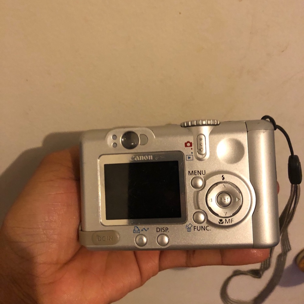 Camera - Picture 2 of 4